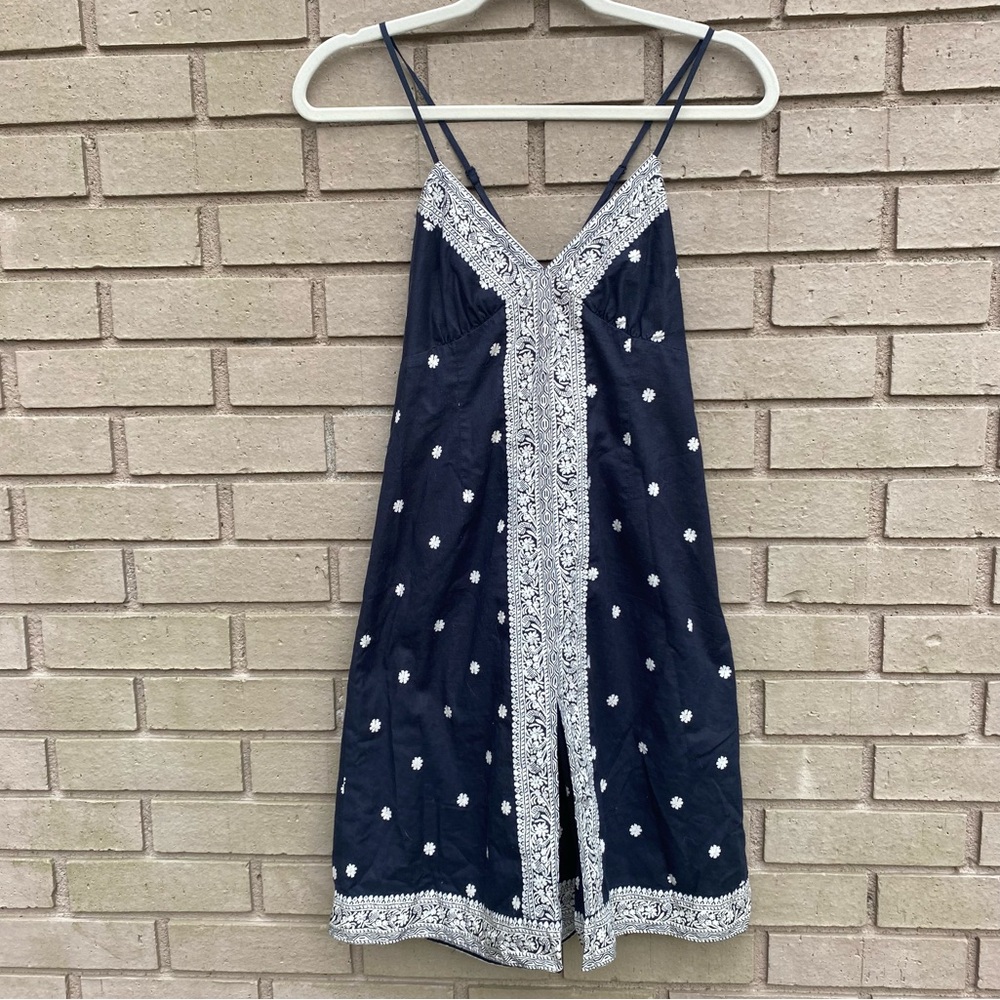 Y2K Gap Black and Crème Bandana Print Dress Criss Cross Back Straps Size 2